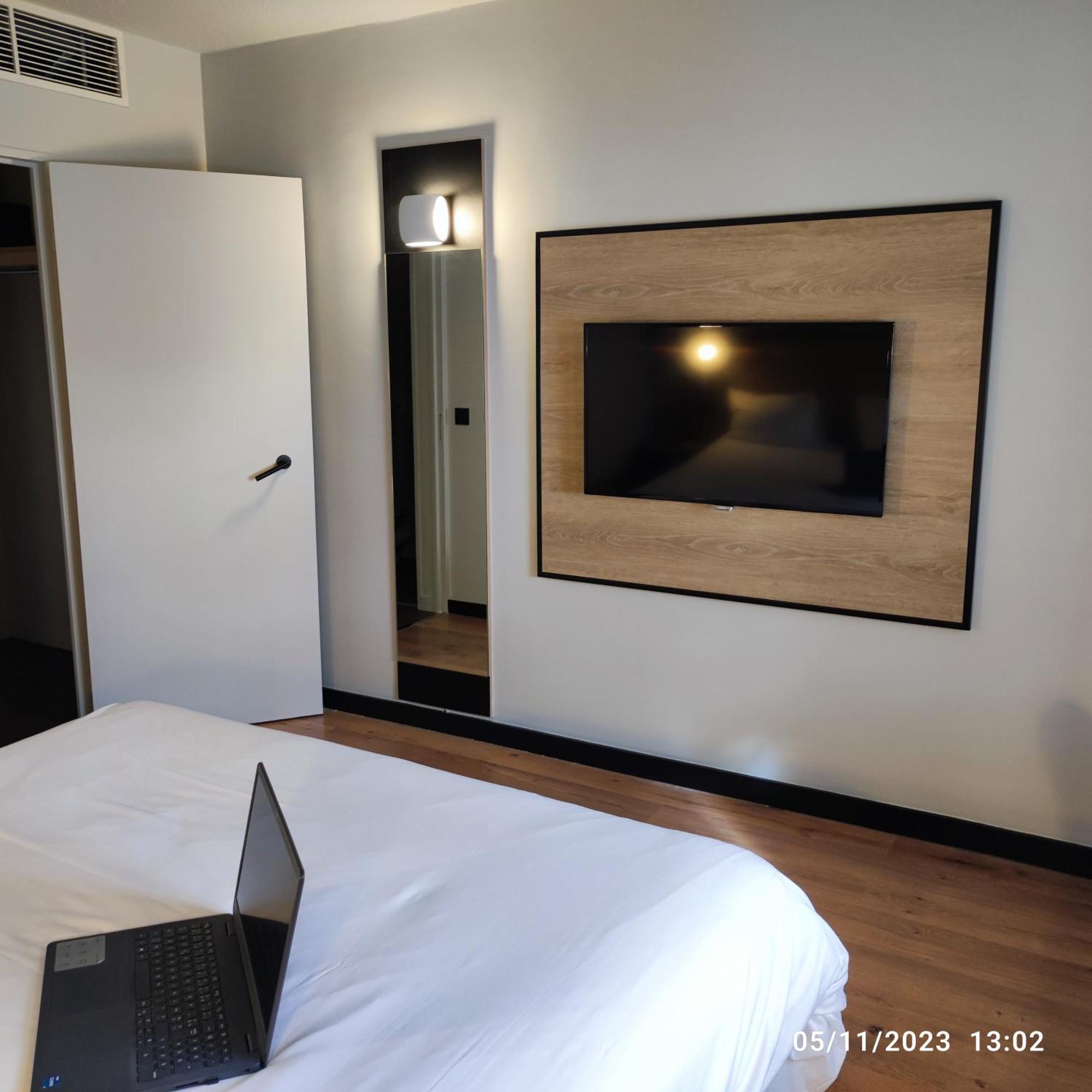 Ibis Шатору Екстер'єр фото