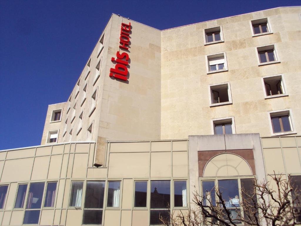 Ibis Шатору Екстер'єр фото